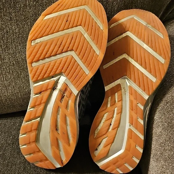 Brooks Bedlam 🥰 Women's Size 7 - Picture 7 of 8